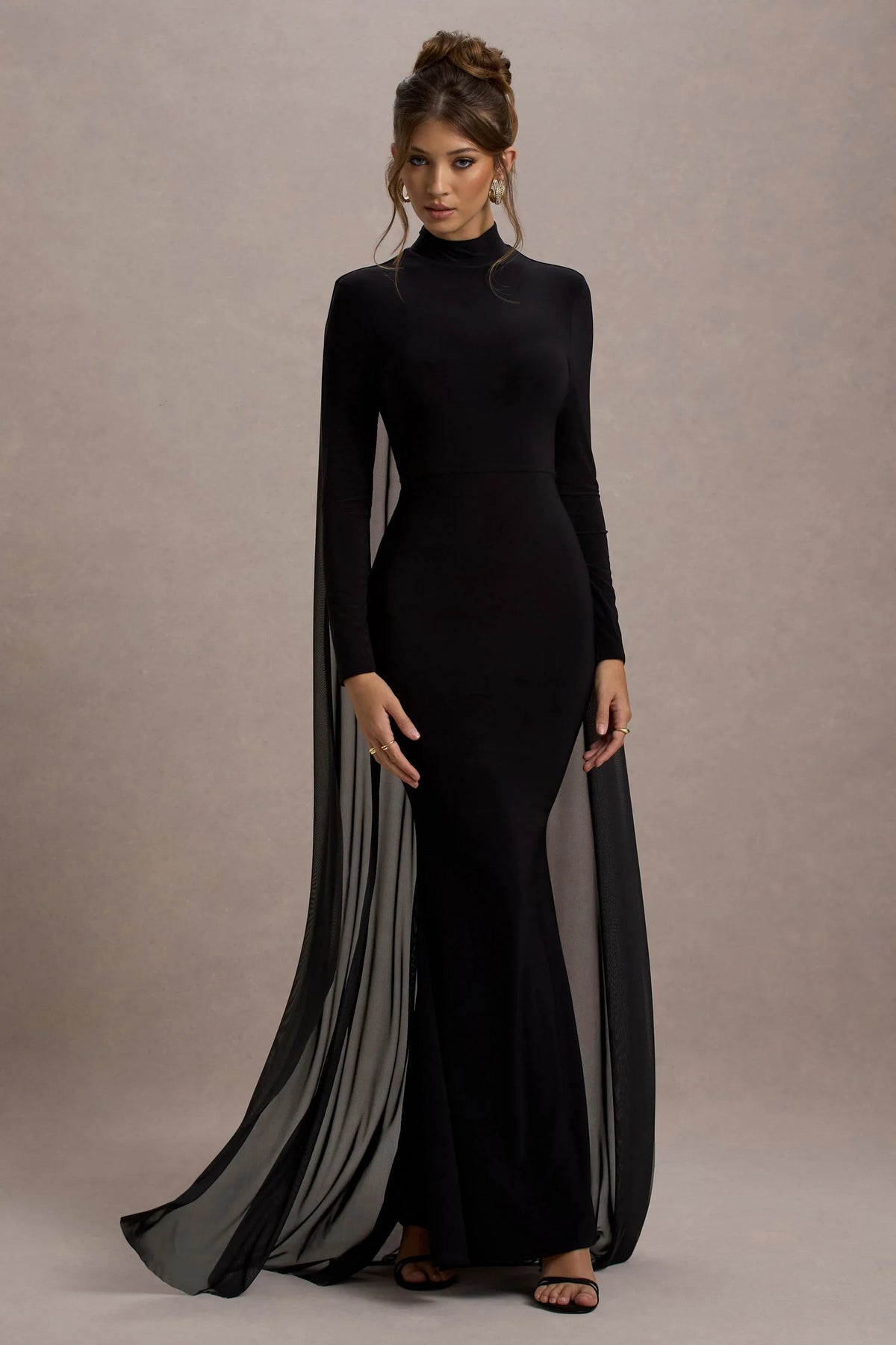 La Nuit | Black High-Neck Long-Sleeve Maxi Dress With Cape